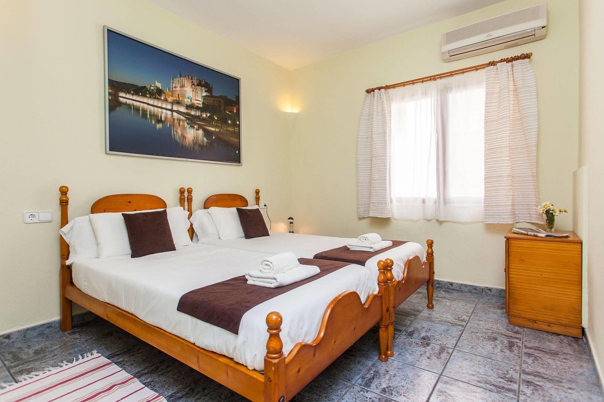 Hostal Doris Colònia de Sant Jordi Exterior foto